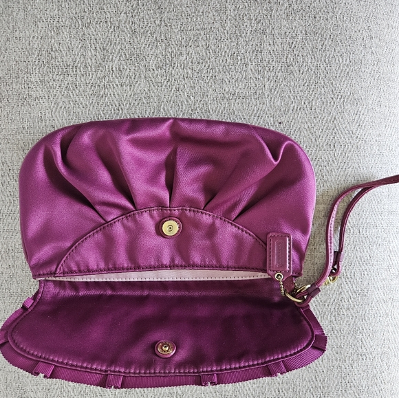 Coach clutch - Picture 6 of 8